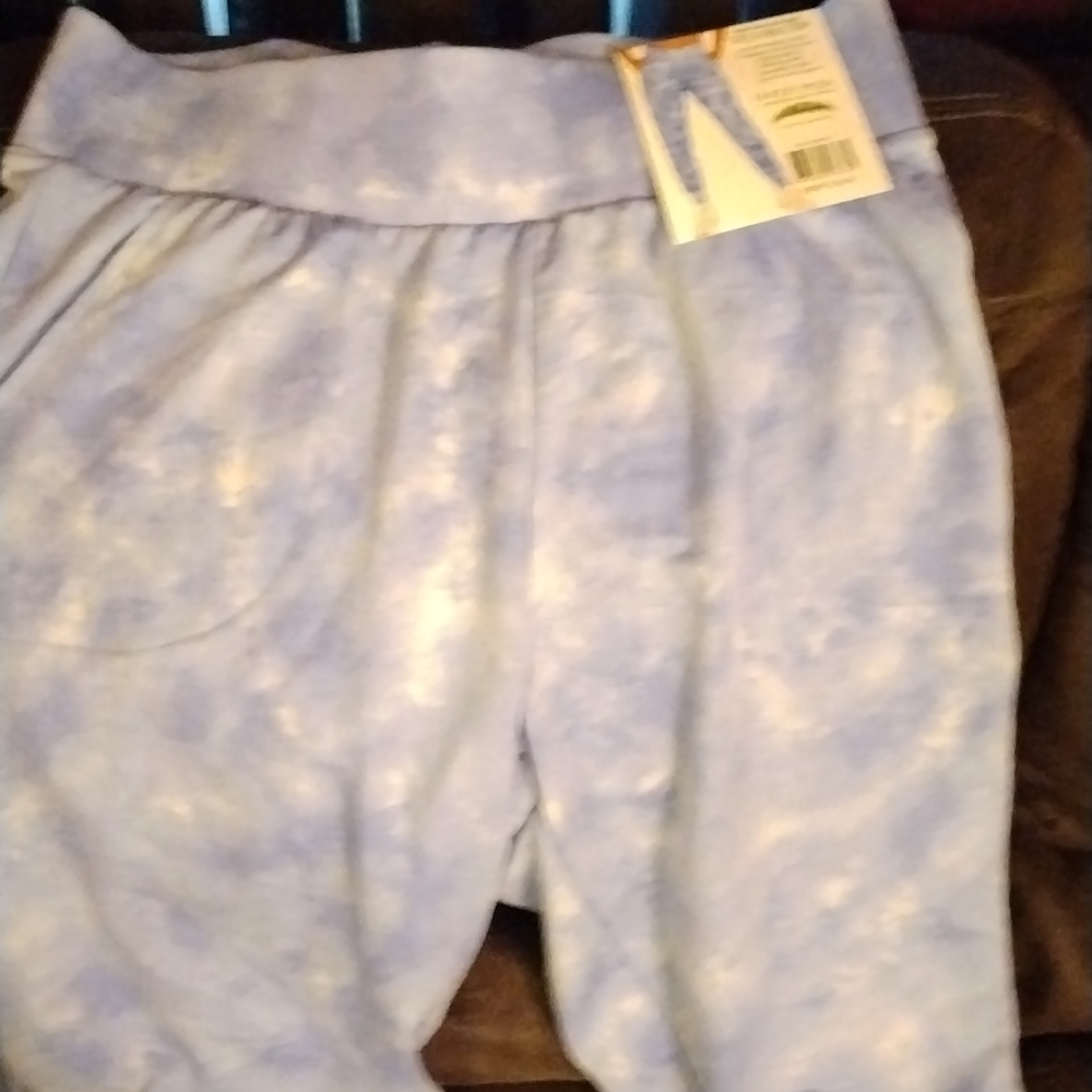 New baby blue and white yoga pants